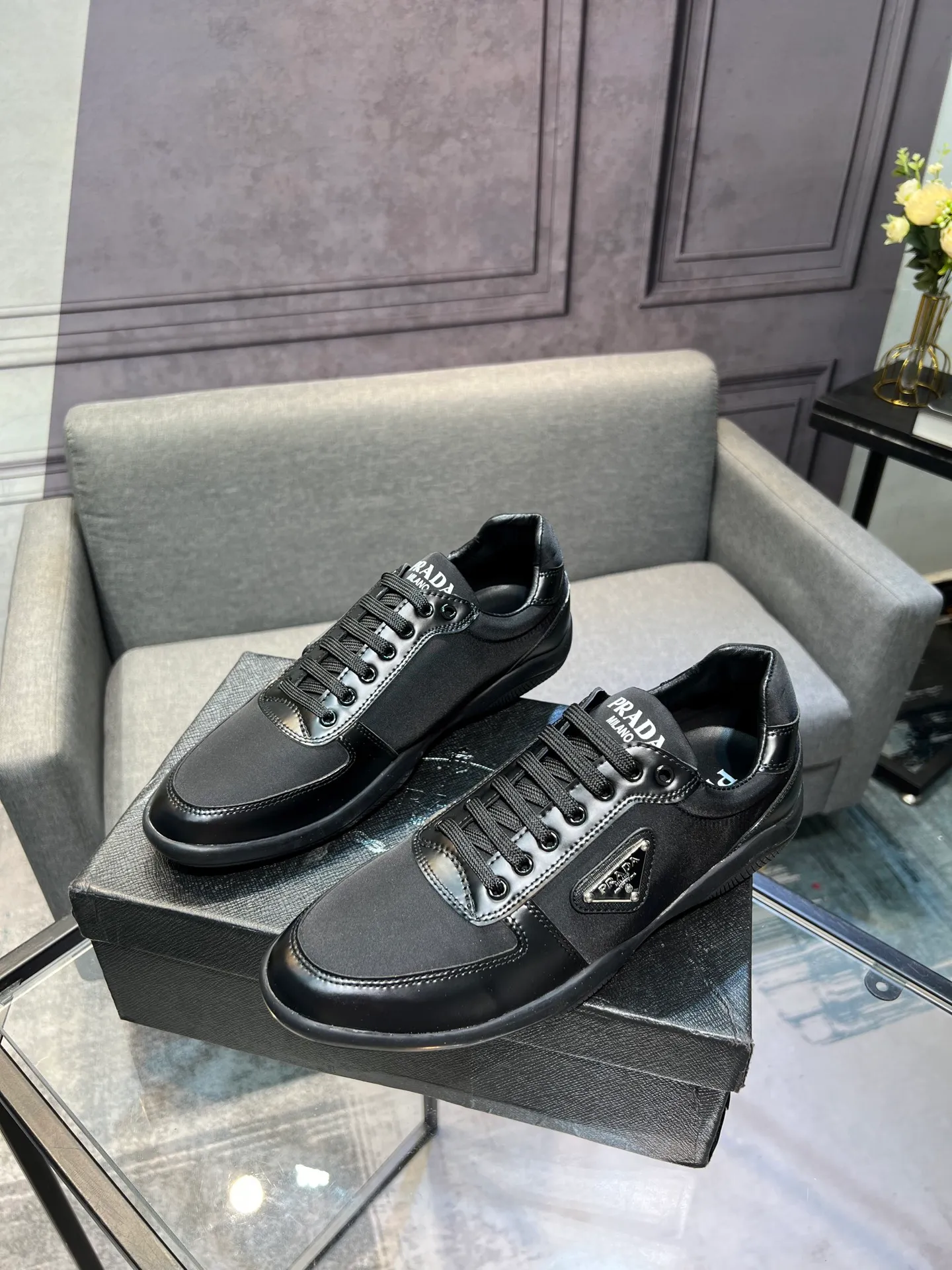 Men's men's shoes 💰440 [PRADA—Prada] 2025 latest model 🙈original replica! 👟👟👟Available here. The workmanship is top-notch. The upper is made of Italian 🇮🇹Imported calfskin. ❗️Breathable genuine leather lining @Suitable for travel. The original version has an enlarged engraved sole, making it suitable for all kinds of travels, showing low-key luxury. Size: 38-44 yards
